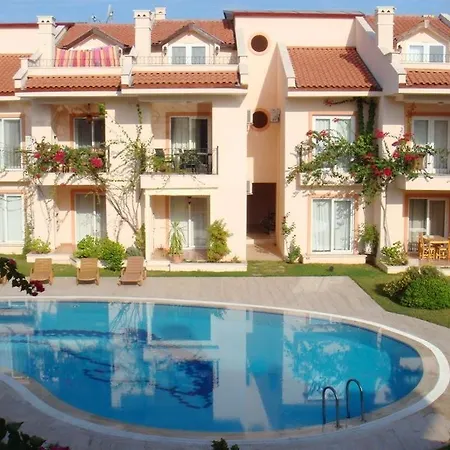 Town House Lissa Garden 12 Apartment *